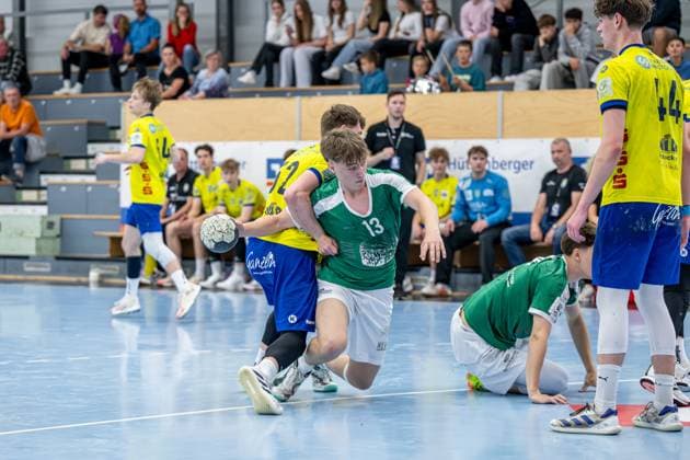 Jugendbundesliga A-Jugend männlich (Qualifikation); HSG Dutenhofen Münchholzhausen - HC Empor Rostock, 24.05.25 Leon Maic Kraft (HSG Dutenhofen Münchholzhausen, 13), Tom Bialek (HC Empor Rostock, 52), Fabrice Oertel (HC Empor Rostock, 44) Jugendbundesliga A-Jugend männlich (Qualifikation); HSG Dutenhofen Münchholzhausen - HC Empor Rostock: Hüttenberg, 24.05.25
