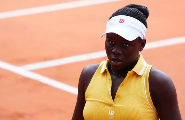 Victoria Mboko in first round action French Open Tennis, Day One, Tennis, Roland Garros, Paris, France - 25 May 2025 EDITORIAL USE ONLY No use with unauthorised audio, video, data, fixture lists, club league logos or live services. Online in-match use limited to 120 images, no video emulation. No use in betting, games or single club league player publications. Copyright: xJavierxGarcia Shutterstockx 15314618g