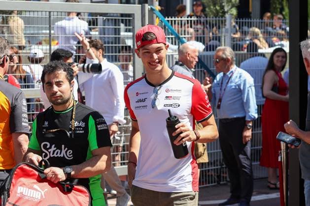 Oliver Bearman (MoneyGramm Haas) im Paddock, Rennen, Grosser Preis von Monaco, Motorsport, Herren, Formel 1, 25.05.2025 Monte Carlo Monaco MCO
