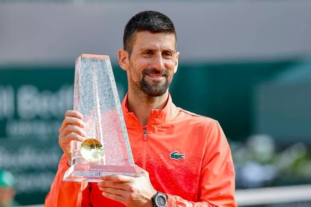 Novak Djokovic (SRB) bei der Siegerehrung , Schweiz, Tennis, Gonet Geneva Open ATP, Tennis Herren 250), Final Doppel,2025, Ariel Behar (URU) Joran Vliegen (BEL) vs. Sadio Doumbia (FRA) Fabien Reboul (FRA), 24.05.2025, Parc des Eaux-Vives, Genf, Schweiz Genf Parc des Eaux-Vives Genf Schweiz Copyright: xGrantxHubbsx