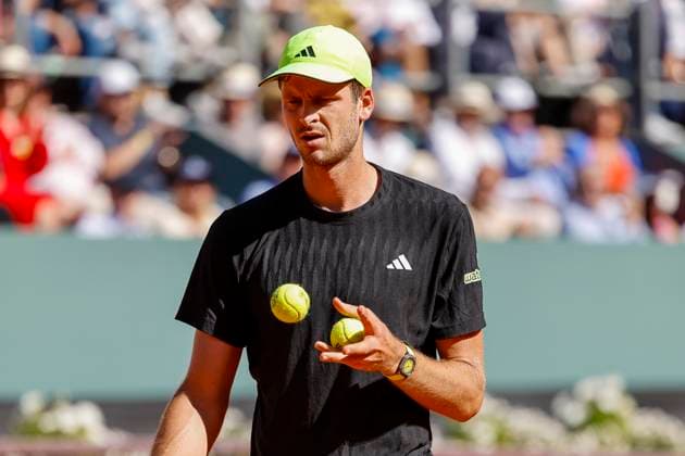 Hubert Hurkacz (POL) , Schweiz, Tennis, Gonet Geneva Open ATP, Tennis Herren 250), Final Doppel,2025, Ariel Behar (URU) Joran Vliegen (BEL) vs. Sadio Doumbia (FRA) Fabien Reboul (FRA), 24.05.2025, Parc des Eaux-Vives, Genf, Schweiz Genf Parc des Eaux-Vives Genf Schweiz Copyright: xGrantxHubbsx