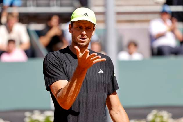 Hubert Hurkacz (POL) , Schweiz, Tennis, Gonet Geneva Open ATP, Tennis Herren 250), Final Doppel,2025, Ariel Behar (URU) Joran Vliegen (BEL) vs. Sadio Doumbia (FRA) Fabien Reboul (FRA), 24.05.2025, Parc des Eaux-Vives, Genf, Schweiz Genf Parc des Eaux-Vives Genf Schweiz Copyright: xGrantxHubbsx