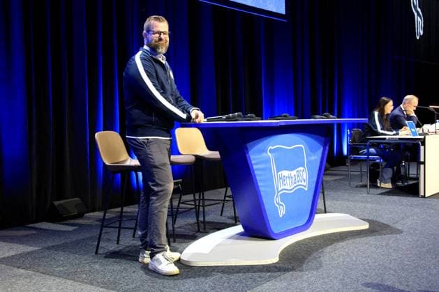 DEU, DFL, 2. FBL, Hertha BSC, Mitgliederversammlung, 25.05.2025, Messe Berlin, Berlin, DEU, DFL, 2. FBL, Hertha BSC, Mitgliederversammlung, im Bild Praesident Fabian Drescher (Hertha BSC Berlin) DFL - regulations prohibit any use of Photographs as image sequences and or quasi-video