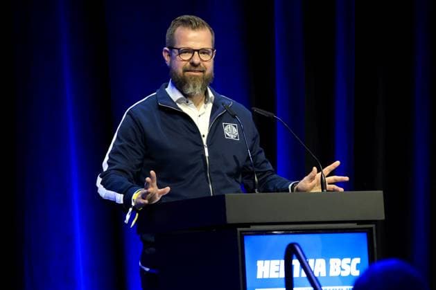 DEU, DFL, 2. FBL, Hertha BSC, Mitgliederversammlung, 25.05.2025, Messe Berlin, Berlin, DEU, DFL, 2. FBL, Hertha BSC, Mitgliederversammlung, im Bild Praesident Fabian Drescher (Hertha BSC Berlin) DFL - regulations prohibit any use of Photographs as image sequences and or quasi-video