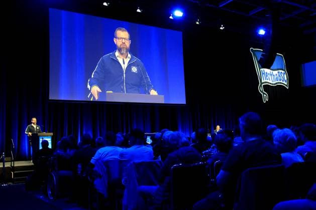 DEU, DFL, 2. FBL, Hertha BSC, Mitgliederversammlung, 25.05.2025, Messe Berlin, Berlin, DEU, DFL, 2. FBL, Hertha BSC, Mitgliederversammlung, im Bild Praesident Fabian Drescher (Hertha BSC Berlin) DFL - regulations prohibit any use of Photographs as image sequences and or quasi-video