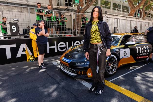 Dua Lipa (Saengerin), Grosser Preis von Monaco, Motorsport, Formel 1, Saison 2025, 25.05.2025 Grosser Preis von Monaco, Motorsport, Formel 1, Saison 2025, 25.05.2025 Monte Carlo Copyright: xEibner-Pressefoto AlexanderxNeisx EP_ANS