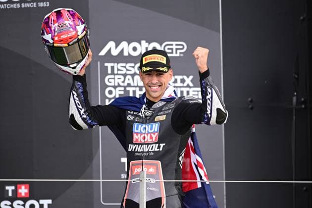 Sport Themen der Woche KW21 25 05 2025. 2025 MotoGP Liqui Moly Dynavolt Intact GP rider Senna Agius (81) celebrates winning the MotoGP2 race during the British Grand Prix MotoGP 2025 at Silverstone, Towcester, United Kingdom on 25 May 2025. Towcester Silverstone Northamptonshire United Kingdom Editorial use only , Copyright: xDennisxGoodwinx PSI-22138-0179