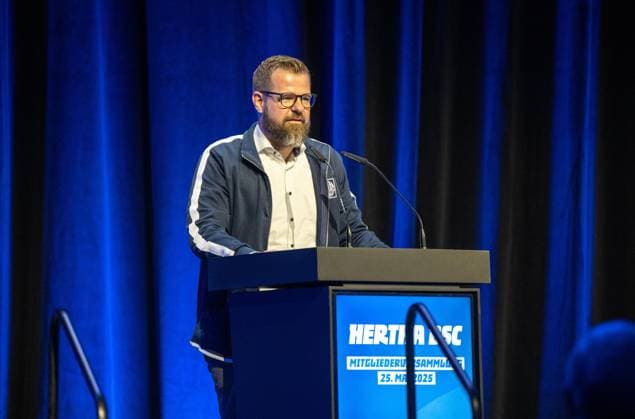 Fußball, Herren, Saison 2024 25, Hertha BSC, Ordentliche Mitgliederversammlung in der Halle 22b der Messe Berlin, Präsident Fabian Drescher (Hertha), 25.05. 2025,