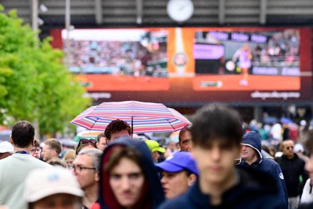TENNIS : Roland Garros 2025 - Internationaux de France - 25 05 2025 Illustration of rainy day during the 2025 French Open at Roland Garros on May 25, 2025 in Paris, France. ( Photo Dante Badano PSNewz ) - ParisFrance  Copyright: xx