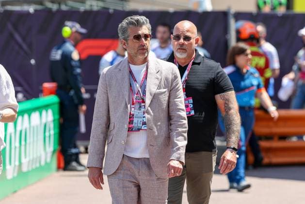 Schauspieler Patrick Dempsey in der Boxengasse, Rennen, Grosser Preis von Monaco, Motorsport, Herren, Formel 1, 25.05.2025 Monte Carlo Monaco MCO