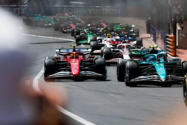 Formula 1 TAG Heuer Grand Prix de Monaco 2025 Alexis Perrin OVERTAKE MAXPPP - 25 05 2025 44 HAMILTON Lewis (gbr), Scuderia Ferrari, and 14 ALONSO Fernando (esp), Aston Martin Aramco Cognizant, action during the first lap of the Formula 1 TAG Heuer Grand Prix de Monaco 2025, the 8th round of the 2025 FIA Formula 1 World Championship, WM, Weltmeisterschaft on the Circuit de Monaco from May 22 to 25, 2025, in Monte Carlo, Monaco - F1 Grand Prix Of Monaco Copyright: xOVERTAKE MAXPPPxAlexisxPerrinx OVT202505255799 monaco OVT202505255799