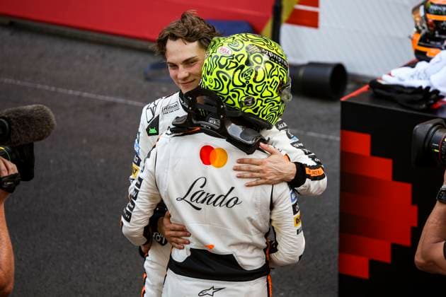F1 - MONACO GRAND PRIX 2025 NORRIS Lando (gbr), McLaren F1 Team MCL39, portrait celebrates the victory PIASTRI Oscar (aus), McLaren F1 Team MCL39, portrait during the Formula 1 Tag Heuer Grand Prix de Monaco, 8th round of the 2025 FIA Formula One World Championship, WM, Weltmeisterschaft from May 23 to 25, 2025 on the Circuit de Monaco, in Monte-Carlo, Monaco - Monte-CarloMonaco Copyright: xXavixBonillax