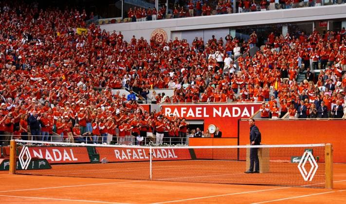 Tennis, French Open, Rafael Nadal wird mit Abschiedszeremonie geehrt Rafa Nadal is honoured in a farewell ceremony on Philippe Chatrier Court French Open Tennis, Day One, Tennis, Roland Garros, Paris, France - 25 May 2025 EDITORIAL USE ONLY No use with unauthorised audio, video, data, fixture lists, club league logos or live services. Online in-match use limited to 120 images, no video emulation. No use in betting, games or single club league player publications.  Copyright: xJavierxGarcia Shutterstockx 15314618bo
