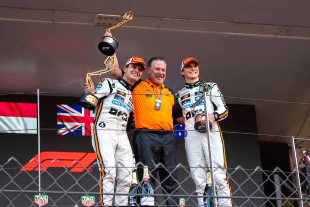 Formel1 GP Monaco Sonntag, 25.05.2025 Lando Norris 4, McLaren Formula 1 Team und Zak Brown, Teamchef McLaren Formula 1 Team und Oscar Piastri 81, McLaren Formula 1 Team; Formel1 GP Monaco Sonntag, 25.05.2025 Copyright: xBEAUTIFULxSPORTS Erlhofx