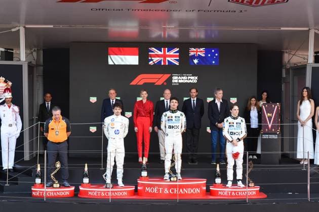 Formel1 GP Monaco Sonntag, 25.05.2025 Zak Brown, Teamchef McLaren Formula 1 Team und Charles Leclerc 16, Scuderia Ferrari und Lando Norris 4, McLaren Formula 1 Team und Oscar Piastri 81, McLaren Formula 1 Team; Formel1 GP Monaco Sonntag, 25.05.2025 Copyright: xBEAUTIFULxSPORTS Erlhofx