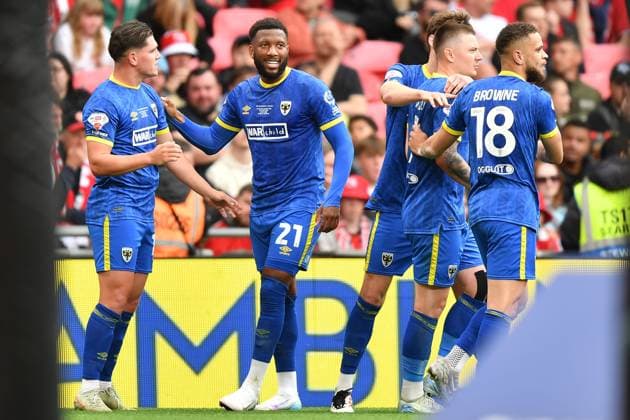 AFC Wimbledon v Walsall EFL Sky Bet League 2 26 05 2025. Play-Off Final GOAL Wimbledon celebrate goal scored by AFC Wimbledon midfielder Myles Hippolyte (21) to go 1-0 during the EFL Sky Bet League 2 play off final match between AFC Wimbledon and Walsall at Wembley Stadium, London, England on 26 May 2025. London Wembley Stadium Greater London England Editorial use only DataCo restrictions apply See www.football-dataco.com , Copyright: xIanxLyallx PSI-22147-0030