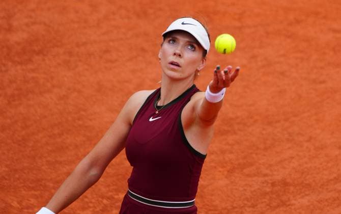 Katie Boulter in first round action French Open Tennis, Day Two, Tennis, Roland Garros, Paris, France - 26 May 2025 EDITORIAL USE ONLY No use with unauthorised audio, video, data, fixture lists, club league logos or live services. Online in-match use limited to 120 images, no video emulation. No use in betting, games or single club league player publications. Copyright: xJavierxGarcia Shutterstockx 15314619bw