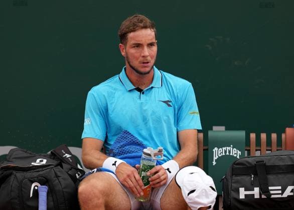 TENNIS - French Open 2025 PARIS,FRANCE,26.MAY.25 - TENNIS - WTA, Tennis Damen Tour, French Open, Roland Garros, Grand Slam. Image shows Jan Lennard Struff (GER).  GEPAxpictures xMichaelxRiedler