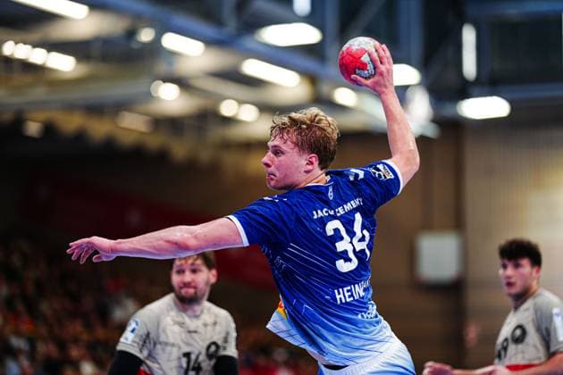 Wurf Tor Thore Kjell Heinemann (VfL Luebeck-Schwartau, 34) GER, VfL Luebeck-Schwartau vs. Bergischer HC, Handball, 2. Bundesliga, Spieltag 32, Saison 2024 2025, 26.05.2025 GER, VfL Luebeck-Schwartau vs. Bergischer HC, Handball, 2. Bundesliga, Spieltag 32, Saison 2024 2025, 26.05.2025 Luebeck