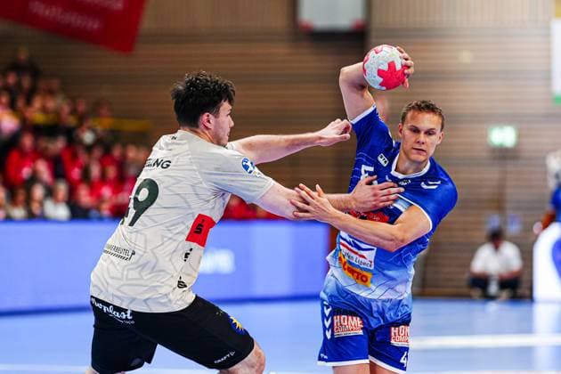Aron Seesing (Bergischer HC, 49), Einar Nickelsen (VfL Luebeck-Schwartau, 42) GER, VfL Luebeck-Schwartau vs. Bergischer HC, Handball, 2. Bundesliga, Spieltag 32, Saison 2024 2025, 26.05.2025 GER, VfL Luebeck-Schwartau vs. Bergischer HC, Handball, 2. Bundesliga, Spieltag 32, Saison 2024 2025, 26.05.2025 Luebeck