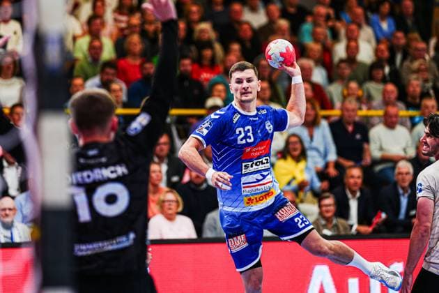 Wurf Tor Janik Schrader (VfL Luebeck-Schwartau, 23) GER, VfL Luebeck-Schwartau vs. Bergischer HC, Handball, 2. Bundesliga, Spieltag 32, Saison 2024 2025, 26.05.2025 GER, VfL Luebeck-Schwartau vs. Bergischer HC, Handball, 2. Bundesliga, Spieltag 32, Saison 2024 2025, 26.05.2025 Luebeck