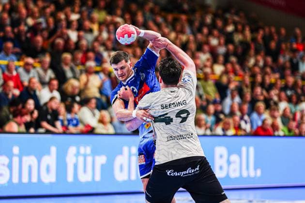 Janik Schrader (VfL Luebeck-Schwartau, 23), Aron Seesing (Bergischer HC, 49) GER, VfL Luebeck-Schwartau vs. Bergischer HC, Handball, 2. Bundesliga, Spieltag 32, Saison 2024 2025, 26.05.2025 GER, VfL Luebeck-Schwartau vs. Bergischer HC, Handball, 2. Bundesliga, Spieltag 32, Saison 2024 2025, 26.05.2025 Luebeck