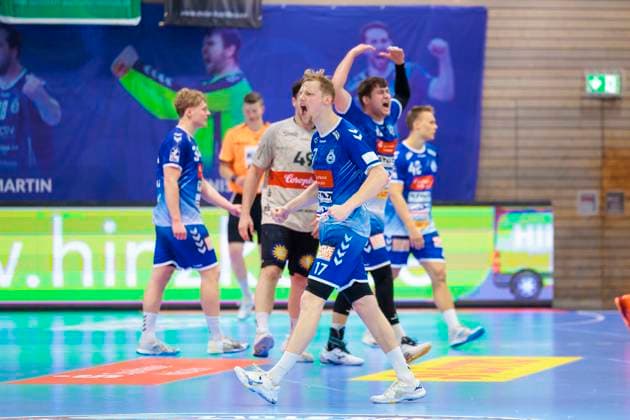 Niko Blaauw (Nr. 17, VfL Luebeck-Schwartau) freut sich jubelt. VfL Luebeck-Schwartau vs. Bergischer HC, Handball, 2. Bundesliga, 26.05.25 Luebeck Schleswig-Holstein Germany