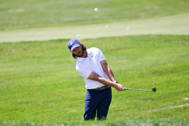 PGA, Golf Herren 2025: The Memorial Tournament Practice Rounds MAY 26 May 26, 2025: Tom Fleetwood (ENG) hits on the driving range at the Memorial Tournament in Dublin, Ohio. Brent Clark Cal Media (Credit Image: Â Brent Clark Cal Sport Media) Dublin Oh USA EDITORIAL USE ONLY Copyright: xx ZUMA-20250526_zma_c04_030.jpg BrentxClarkx csmphotothree386754