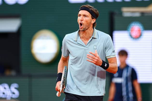 2025.05.26 Paryz French Open Roland Garros 2025 Jannik Sinner - Arthur Rinderknech N z Arthur Rinderknech Foto Pawel Andrachiewicz PressFocus 2025.05.26 Paris Tennis French Open Roland Garros 2025 Jannik Sinner - Arthur Rinderknech Arthur Rinderknech Credit: Pawel Andrachiewicz PressFocus NEWSPIX.PL --- newspix.pl POLAND OUT! 
