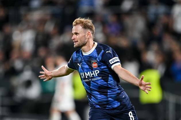 Leonardo Scienza (1.FC Heidenheim) Torjubel, jubelt nach seinem treffer zum 1:2 während des Bundesliga-Relegationsrückspiels zwischen der SV Elversberg und dem 1.FC Heidenheim, URSAPHARM-ARENA am 26. May 2025 in Elverberg, Deutschland. (Foto von Harry Langer DeFodi Images) +++ Leonardo Scienza (1.FC Heidenheim) celebrates after scoring his team s second goal during the Bundesliga relegation second leg match between SV Elversberg and 1.FC Heidenheim at URSAPHARM-ARENA on May 26, 2025 in Elverberg, Germany. (Photo by Harry Langer DeFodi Images) DFL regulations prohibit any use of photographs as image sequences and or quasi-video. (Photo by Harry Langer DeFodi Images) DFL regulations prohibit any use of photographs as image sequences and or quasi-video.