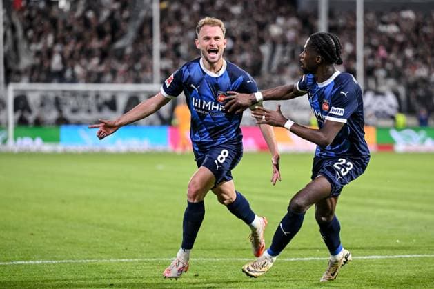 Bilder des Jahres 2025, Sport 05 Mai Sport Bilder des Tages Leonardo Scienza (1.FC Heidenheim) Torjubel, jubelt nach seinem treffer zum 1:2 während des Bundesliga-Relegationsrückspiels zwischen der SV Elversberg und dem 1.FC Heidenheim, URSAPHARM-ARENA am 26. May 2025 in Elverberg, Deutschland. (Foto von Harry Langer DeFodi Images) +++ Leonardo Scienza (1.FC Heidenheim) celebrates after scoring his team s second goal during the Bundesliga relegation second leg match between SV Elversberg and 1.FC Heidenheim at URSAPHARM-ARENA on May 26, 2025 in Elverberg, Germany. (Photo by Harry Langer DeFodi Images) DFL regulations prohibit any use of photographs as image sequences and or quasi-video. (Photo by Harry Langer DeFodi Images) DFL regulations prohibit any use of photographs as image sequences and or quasi-video. *** Leonardo Scienza 1 FC Heidenheim celebrates after scoring his team s second goal during the Bundesliga relegation second leg match between SV Elversberg and 1 FC Heidenheim, URSAPHARM ARENA on May 26, 2025 in Elverberg, Germany, Germany Photo by Harry Langer DeFodi Images Leonardo Scienza 1 FC Heidenheim celebrates after scoring his team s second goal during the Bundesliga relegation second leg match between SV Elversberg and 1 FC Heidenheim at URSAPHARM ARENA on May 26, 2025 in Elverberg, Germany Photo by Harry Langer DeFodi Images DFL regulations prohibit any use of photographs as image sequences and or quasi video Photo by Harry Langer DeFodi Images DFL regulations prohibit any use of photographs as image sequences and or quasi video