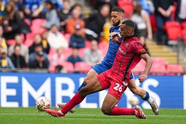 Sky Bet League 2 Playoff Final AFC Wimbledon v Walsall David Okagbue of Walsall makes crucial interception during the Sky Bet League 2 Playoff Final match AFC Wimbledon vs Walsall at Wembley Stadium, London, United Kingdom, 26th May 2025 (Photo by Harvey Murphy News Images) Copyright: xHarveyxMurphy NewsxImagesx