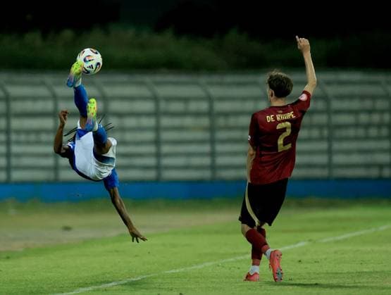 Belgium vs Italy during the UEFA European Under-17 Championship 2024 25 Group B, in Durres, Albania on May 26, 2025. Destiny Elimoghale of Italy shoots the ball during the UEFA European Under-17 Championship 2024 25 Group B football match Belgium vs Italy at the Niko Dovana stadium in Durres, Albania, on May 26, 2025. DURRES ALBANIA Copyright: xADNANxBECIx