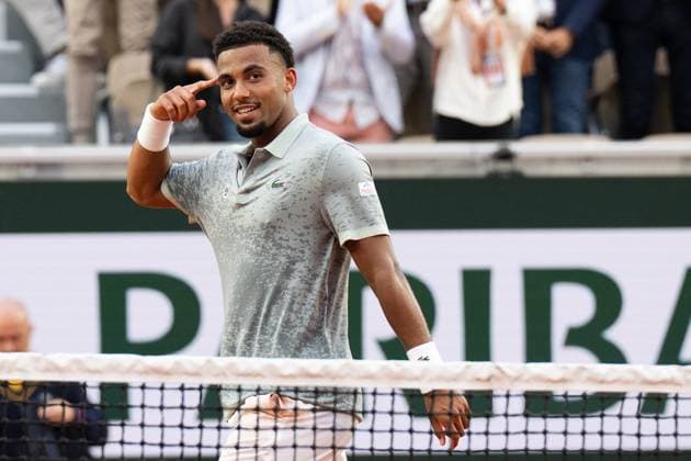 French Open - Arthur Fils France s Arthur Fils celebrates during Roland Garros 2025 tournament on May 26, 2025 in Paris, France. Photo by Laurent Zabulon ABACAPRESS.COM Paris France  Copyright: xZabulonxLaurent ABACAx
