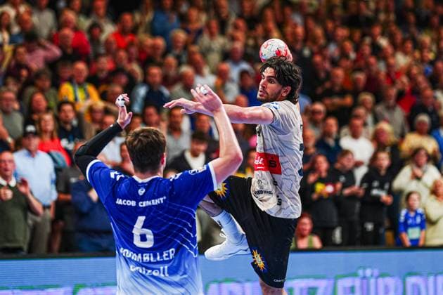 Wurf Tor Eloy Morante Maldonado (Bergischer HC, 33) GER, VfL Luebeck-Schwartau vs. Bergischer HC, Handball, 2. Bundesliga, Spieltag 32, Saison 2024 2025, 26.05.2025 GER, VfL Luebeck-Schwartau vs. Bergischer HC, Handball, 2. Bundesliga, Spieltag 32, Saison 2024 2025, 26.05.2025 Luebeck