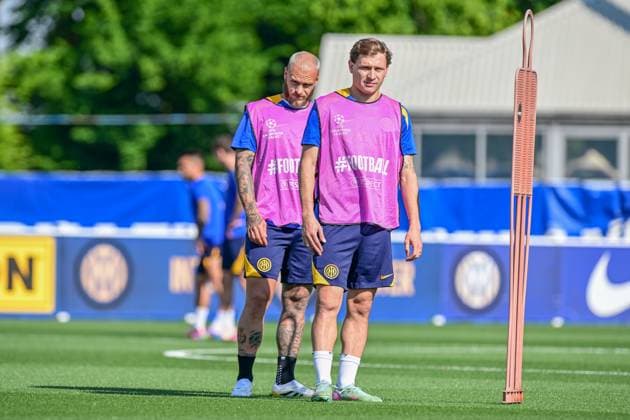Inter Media Day ahead of 2025 UEFA Champions League final Milano, Italy. 26th, May 2025. Nicolo Barella and Federico Dimarco of Inter seen during training session at the BPER Training Centre in Appiano Gentile. The Inter Open Media Day is part of the preparation for the 2025 UEFA Champions League final in Munich. Italy, Milano  Copyright: xGonzalesxPhoto TommasoxFimianox
