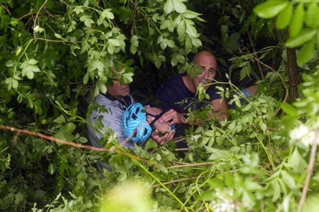 Martinelli Alessio of Vf Group Bardianicsf-Faizane™ after the fall during the stage 16 of the Giro d™Italia from Piazzola sul Brenta to San Valentino (Brentonico), Italy - Tuesday, May 27, 2025. - cycling.  Copyright: xFabioxFerrari LaPressex