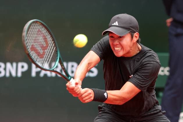 Learner Tien (USA) Tennis - French Open 2025 - Roland Garros - Paris - - France - 27 May 2025. Copyright: xJuergenxHasenkopfx