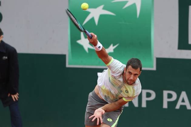 May 27, 2025, Paris, Celestynow, France: LASLO DJERE of Serbia during the match against Alex De Minaur of Australia in the match of French Open 2025 at Roland Garros in Paris. Paris France - ZUMAc278 20250527_zsp_c278_006 Copyright: xMarcinxCholewinskix