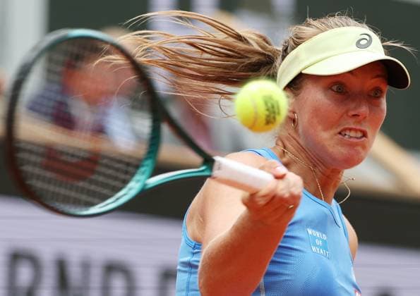 (250527) -- PARIS, May 27, 2025 -- Olivia Gadecki hits a return during the women s singles first round match between Coco Gauff of the United States and Olivia Gadecki of Australia at the French Open tennis tournament at Roland Garros, Paris, France, May 27, 2025. ) (SP)FRANCE-PARIS-TENNIS-FRENCH OPEN-WOMEN S SINGLES GaoxJing 