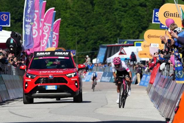 Carapaz Richard of Ef Education - Easypost during the stage 16 of the Giro d™Italia from Piazzola sul Brenta to San Valentino (Brentonico), Italy - Tuesday, May 27, 2025. - cycling.  Copyright: xGianxMattiaxD Alberto LaPressex