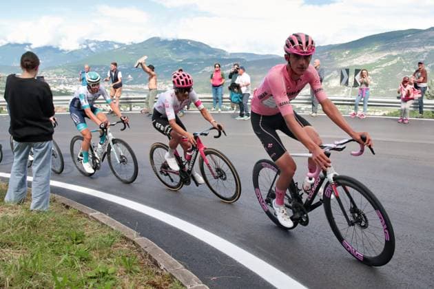 Giro d Italia 2025 UCI Cycling race - Stage 16 Pierre Teyssot MAXPPP ; 16th stage of the 108th Giro d Italia cycling race of 203kms from Piazzola sul Brenta to San Valentino on May 27, 2025. UAE Team Emirates XRG s Mexican rider Isaac Del Toro rides Valentino in the last kilometer in the ascent of San Valentino Pierre Teyssot Maxppp Mori Trentino Italy  Copyright: xMAXPPPxPierrexTeyssotx TPX29371R TPX29371R
