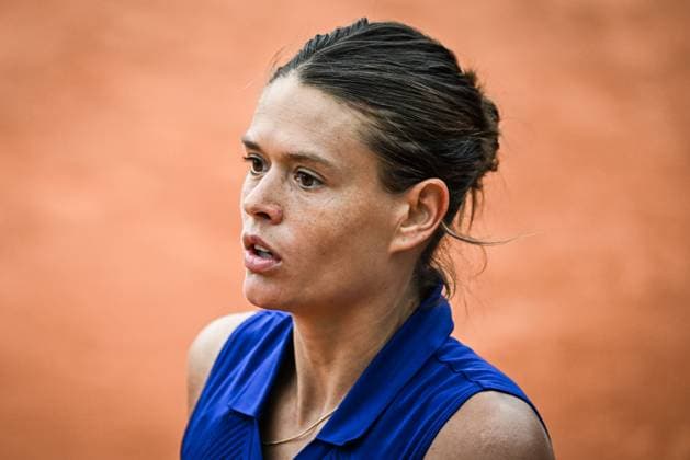 May 27, 2025, Paris, France, France: Chloe PAQUET of France during the third day of Roland-Garros 2025, French Open 2025, Grand Slam tennis tournament at Roland-Garros Stadium on May 27, 2025 in Paris, France. Paris France - ZUMAm308 20250527_zsp_m308_027 Copyright: xMatthieuxMirvillex