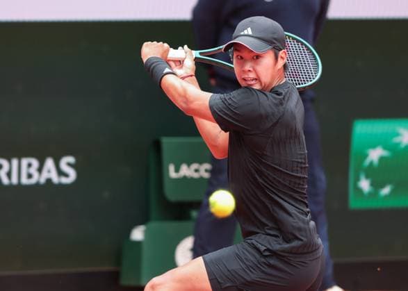 Learner Tien (USA) Tennis - French Open 2025 - Roland Garros - Paris - - France - 27 May 2025. Copyright: xJuergenxHasenkopfx