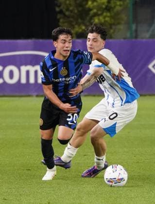 Inter™s Giacomo De Pieri fight for the ball with Sassuolo™s Kevin Leone during match between Inter and Sassuolo In the final fase of 2024 25 Primavera 1 Championship at the Viola Park Center in Bagno A Ripoli, Florence, center of Italy - Tuesday, May 27, 2025. Sport - Soccer  Copyright: xMarcoxBucco LaPressex