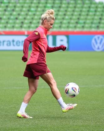 28.05.2025, xgrfx, Fussball DFB-Medientermine, Deutsche Frauennationalmannschaft - Training v.l. Linda Dallmann (Deutsche Frauennationalmannschaft) (DFL DFB REGULATIONS PROHIBIT ANY USE OF PHOTOGRAPHS as IMAGE SEQUENCES and or QUASI-VIDEO) Bremen