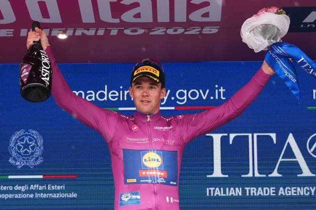 Pedersen Mads of Lidl-Trek, cyclamen jersey, the stage 17 of the Giro d™Italia from San Michele all™Adige (fondazione Edmund Mach) to Bormio, Italy - Wednesday, May 28, 2025. - cycling.  Copyright: xGianxMatttiaxD Alberto LaPressex