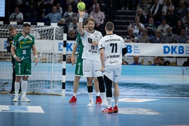 DAIKIN HBL: THW Kiel vs SC DHfK Leipzig; 28.05.25 Petter Overby (Nr.11, THW Kiel), Elias Ellefsen a Skipagotu (Nr.71, THW Kiel) DAIKIN HBL: THW Kiel vs SC DHfK Leipzig, Wunderino Arena am 28.05.25 Copyright: xBEAUTIFULxSPORTS MarioxM.xKobergx