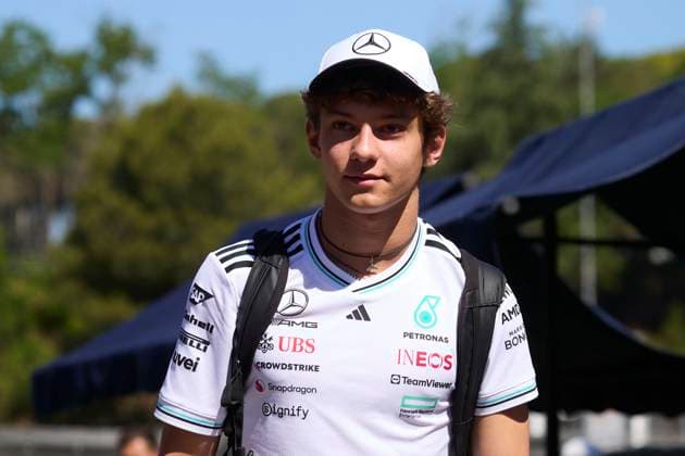 F1 Grand Prix of Spain - Previews Andrea Kimi Antonelli of Italy and Mercedes AMG Petronas F1 Team arrives in the Paddock during previews ahead of the F1 Grand Prix of Spain at Circuit de Barcelona-Catalunya on May 29, 2025, in Barcelona, Spain. Barcelona Circuit de Barcelona-Catalunya Catalunya Spain RL_F1GPESP2025_000020 Copyright: xRicardoxLarreinax