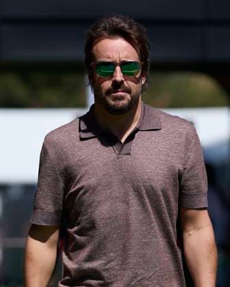 F1 Grand Prix of Spain - Previews Fernando Alonso of Spain and Aston Martin Aramco F1 Team arrives in the Paddock during previews ahead of the F1 Grand Prix of Spain at Circuit de Barcelona-Catalunya on May 29, 2025, in Barcelona, Spain. Barcelona Circuit de Barcelona-Catalunya Catalunya Spain RL_F1GPESP2025_000041 Copyright: xRicardoxLarreinax